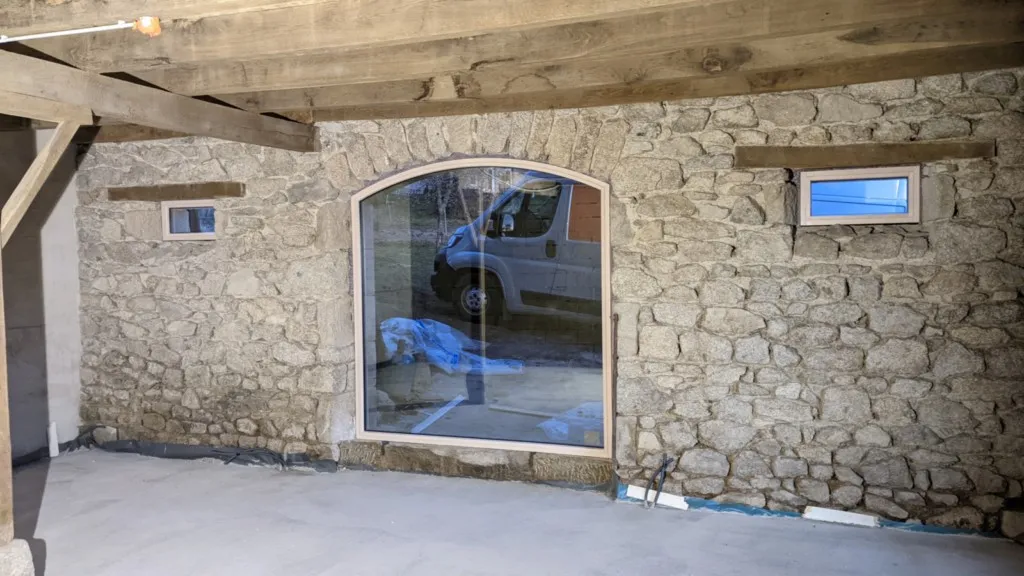 Baie vitrée fixe en bois-aluminium