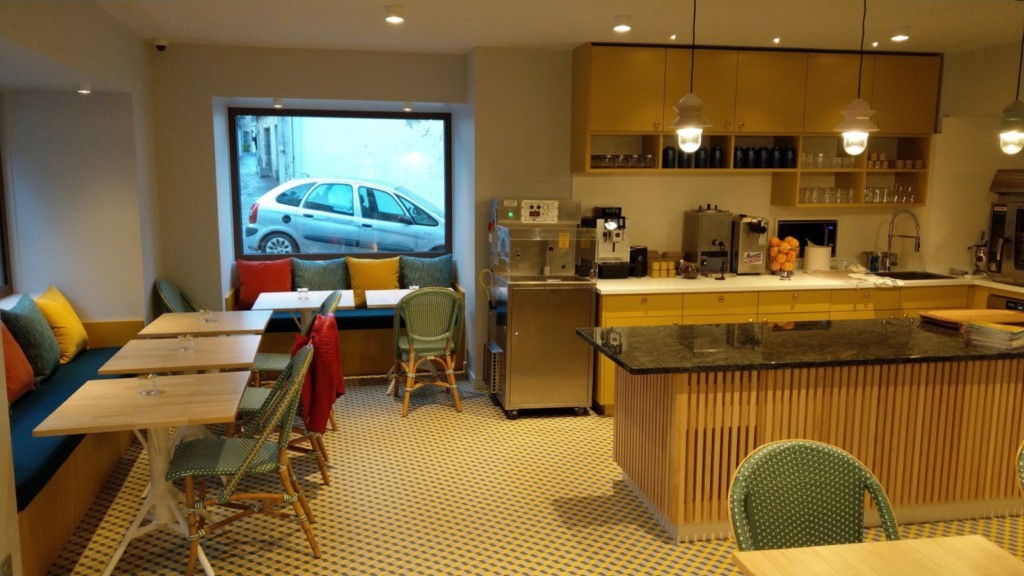 mobilier de présentation et de rangement de magasin