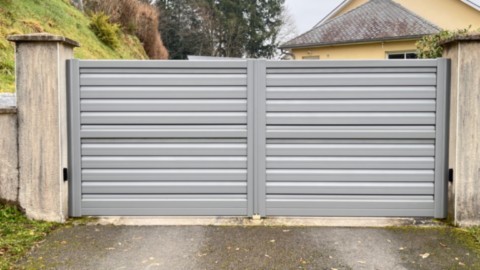 Portail aluminium motorisé